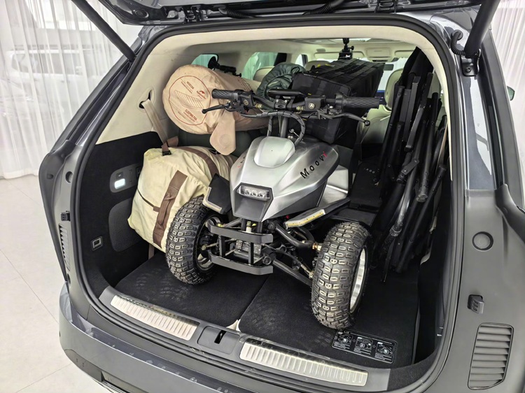 001iJz7Kly1idc9lmut1gj61jk15o7o902.jpg
